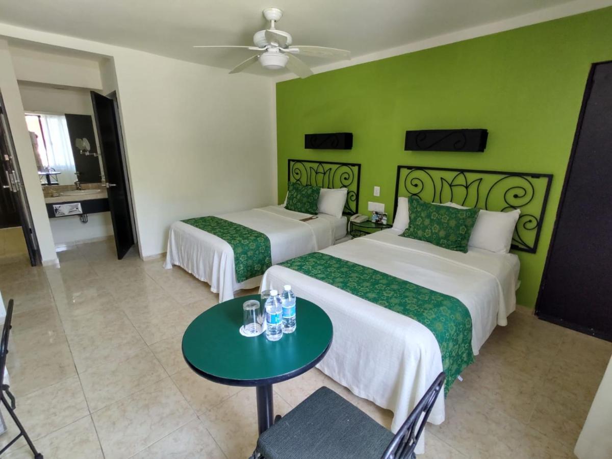 Hotel Maya Tulipanes Palenque Zimmer foto